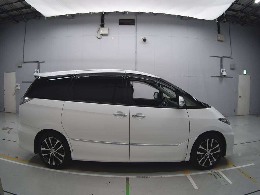 2015 Toyota Estima ACR50W[2]