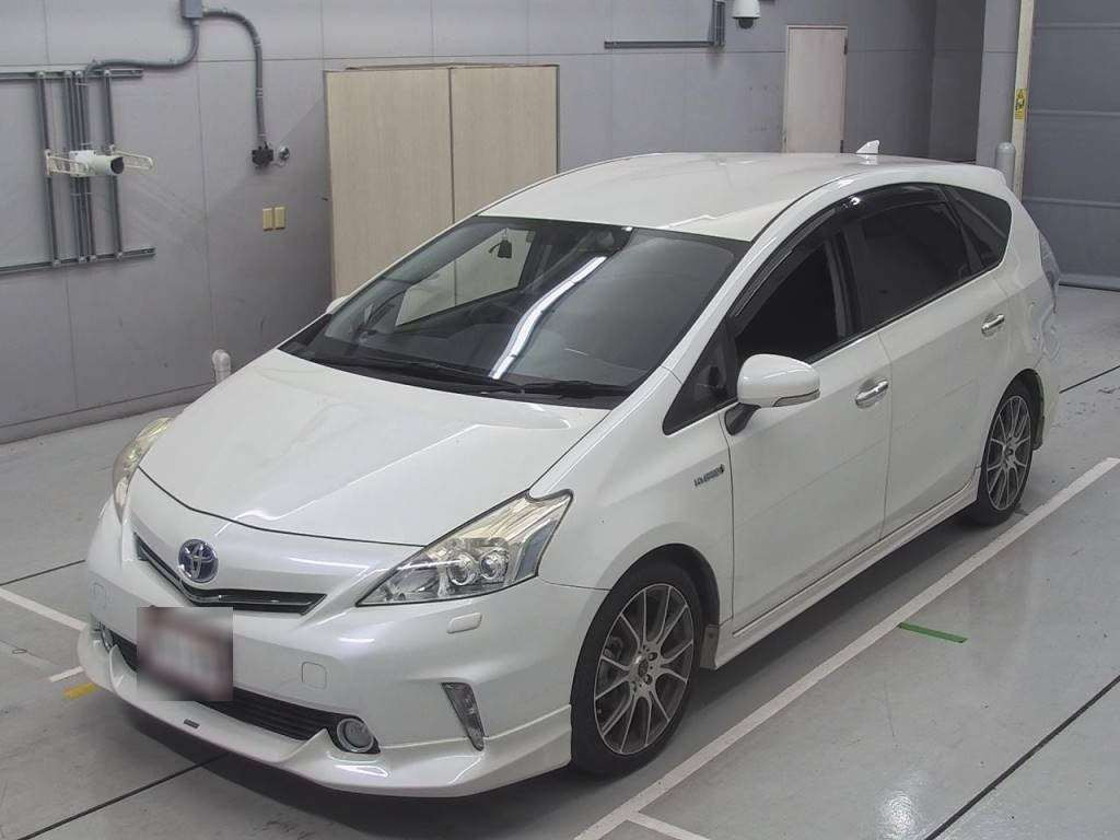 2014 Toyota Prius alpha ZVW40W[0]