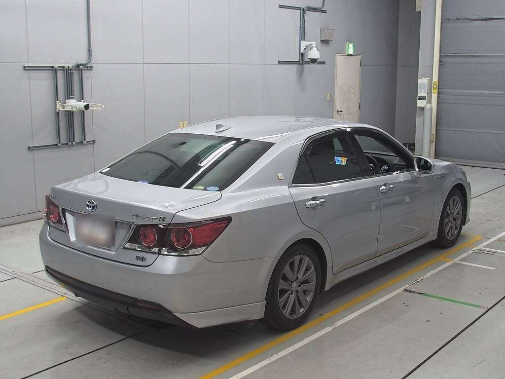 2016 Toyota Crown Hybrid AWS210[1]