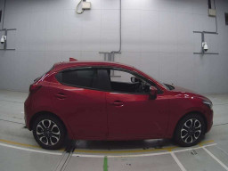 2016 Mazda Demio