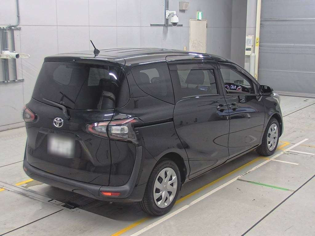 2016 Toyota Sienta NSP170G[1]