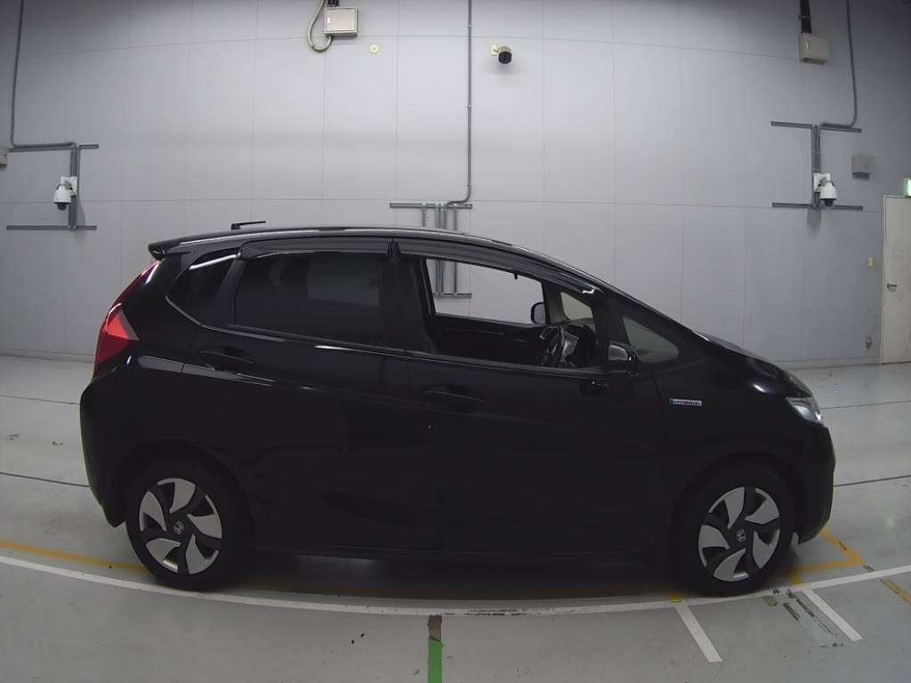 2014 Honda Fit Hybrid GP5[2]