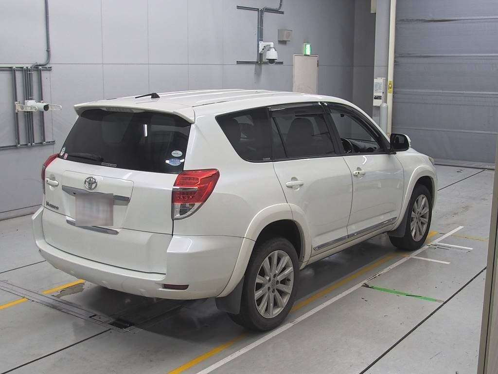 2011 Toyota Vanguard ACA38W[1]