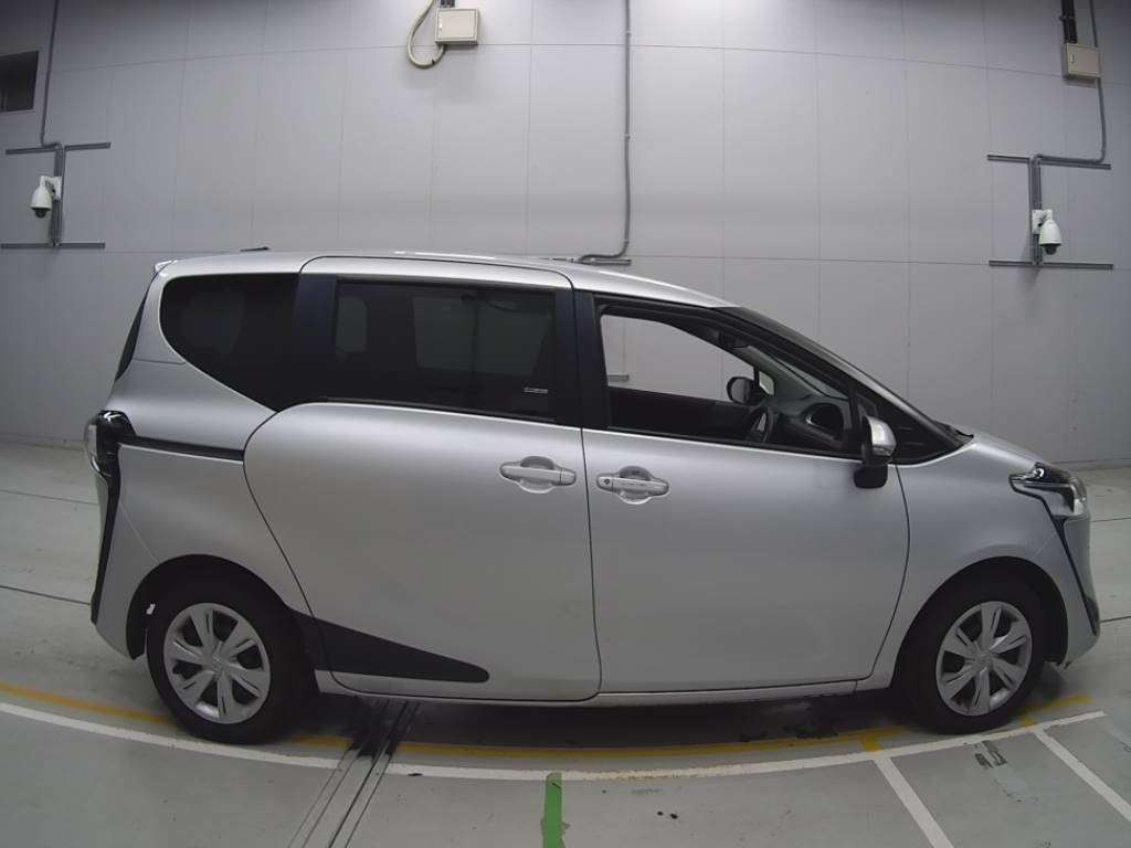 2019 Toyota Sienta NSP170G[2]