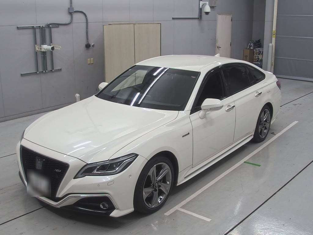 2018 Toyota Crown Hybrid AZSH20[0]