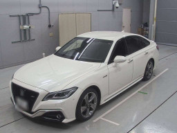 2018 Toyota Crown Hybrid