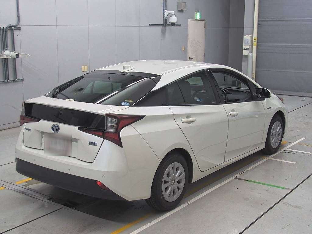 2019 Toyota Prius ZVW51[1]