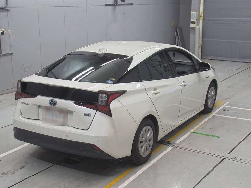 2019 Toyota Prius ZVW51[1]