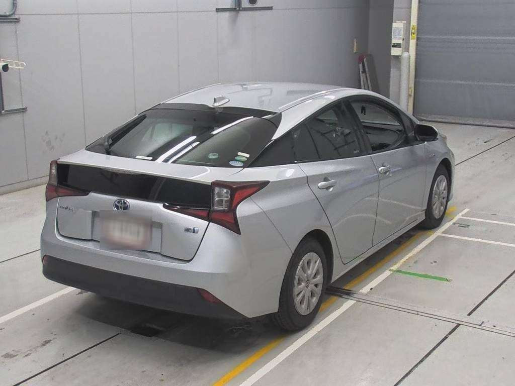 2019 Toyota Prius ZVW51[1]