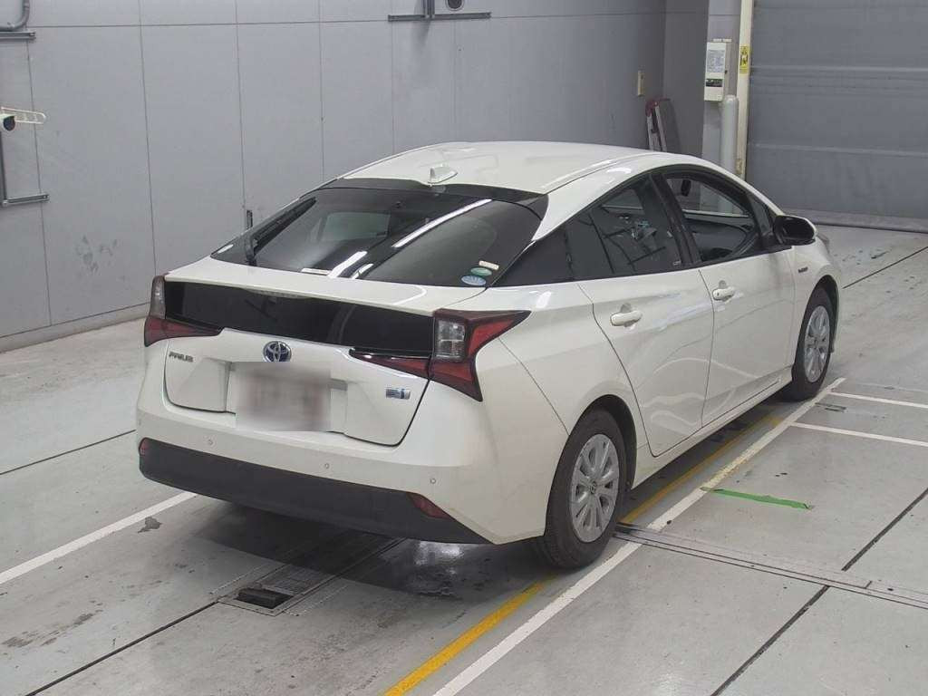 2019 Toyota Prius ZVW51[1]