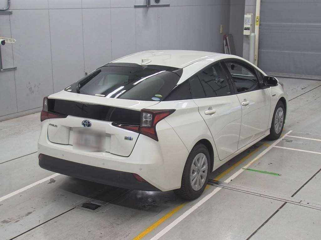 2019 Toyota Prius ZVW51[1]