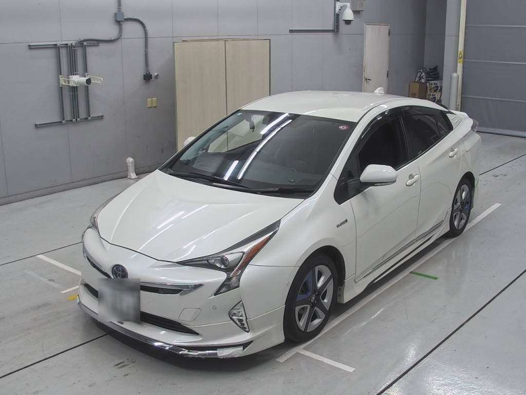 2016 Toyota Prius ZVW51[0]