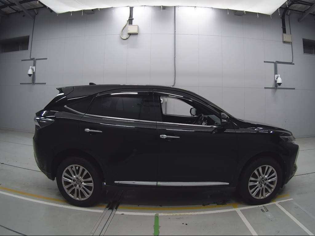 2014 Toyota Harrier ZSU60W[2]