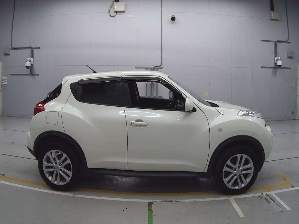 2011 Nissan JUKE YF15[2]