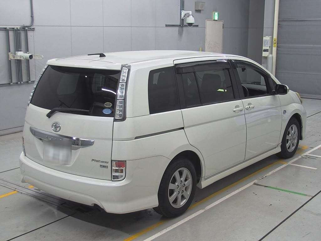 2011 Toyota Isis ZGM10W[1]