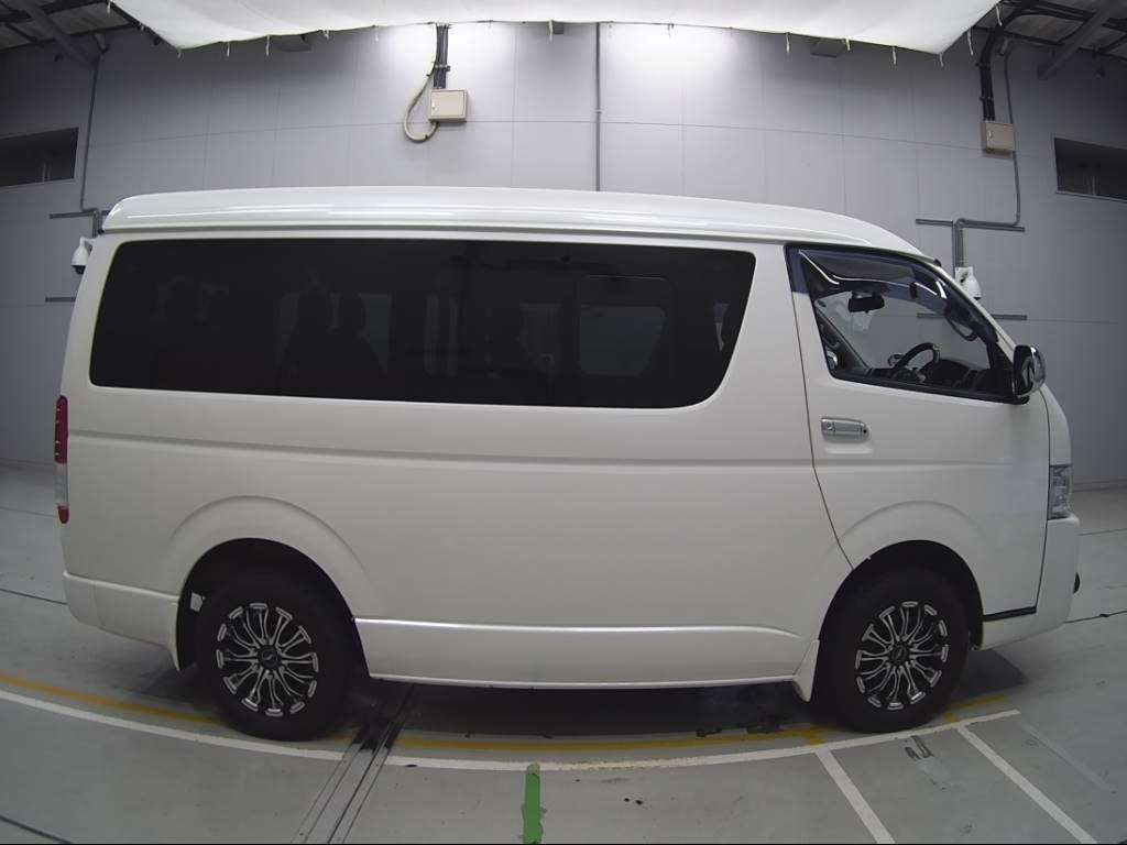 2014 Toyota Hiace Wagon TRH219W[2]