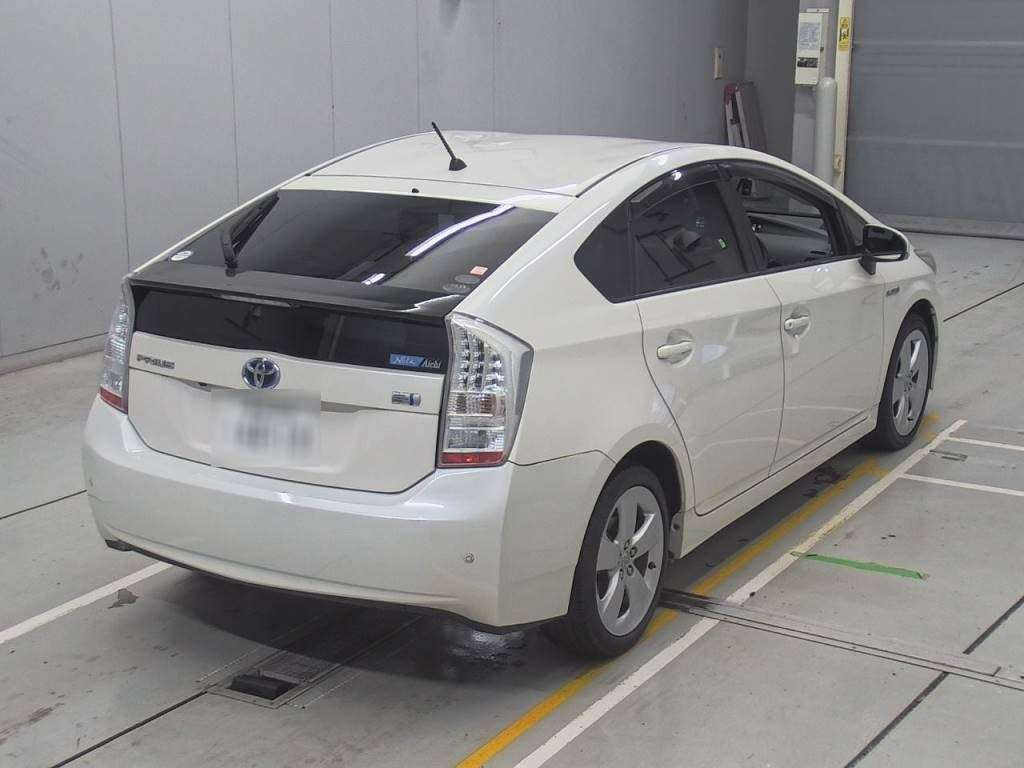 2011 Toyota Prius ZVW30[1]