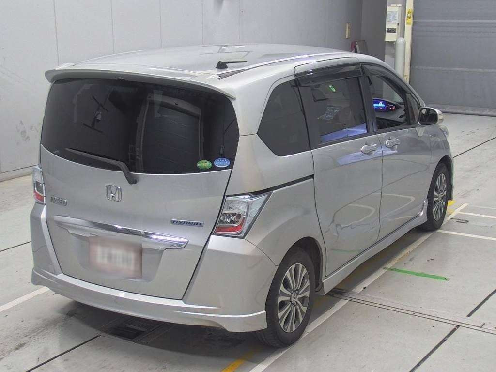 2012 Honda Freed hybrid GP3[1]