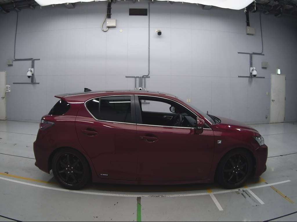 2014 Lexus CT ZWA10[2]