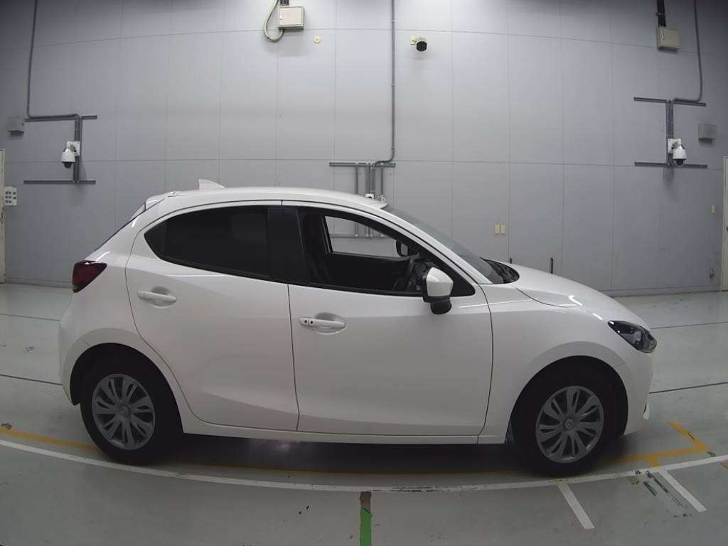 2022 Mazda Mazda2 DJLFS[2]