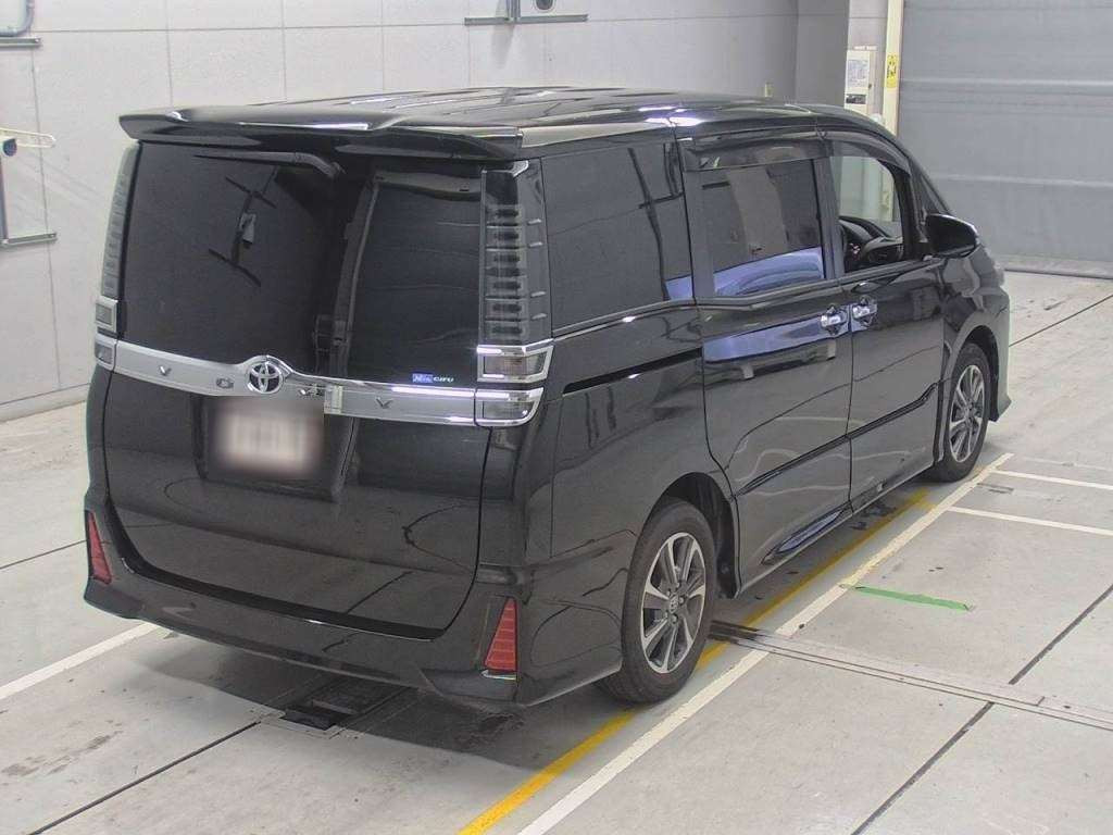 2019 Toyota Voxy ZRR80W[1]