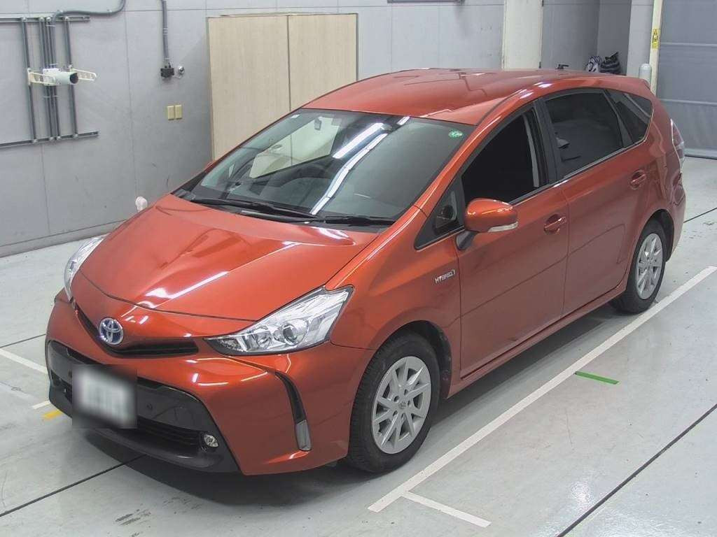 2015 Toyota Prius alpha ZVW41W[0]