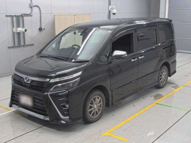 2020 Toyota Voxy