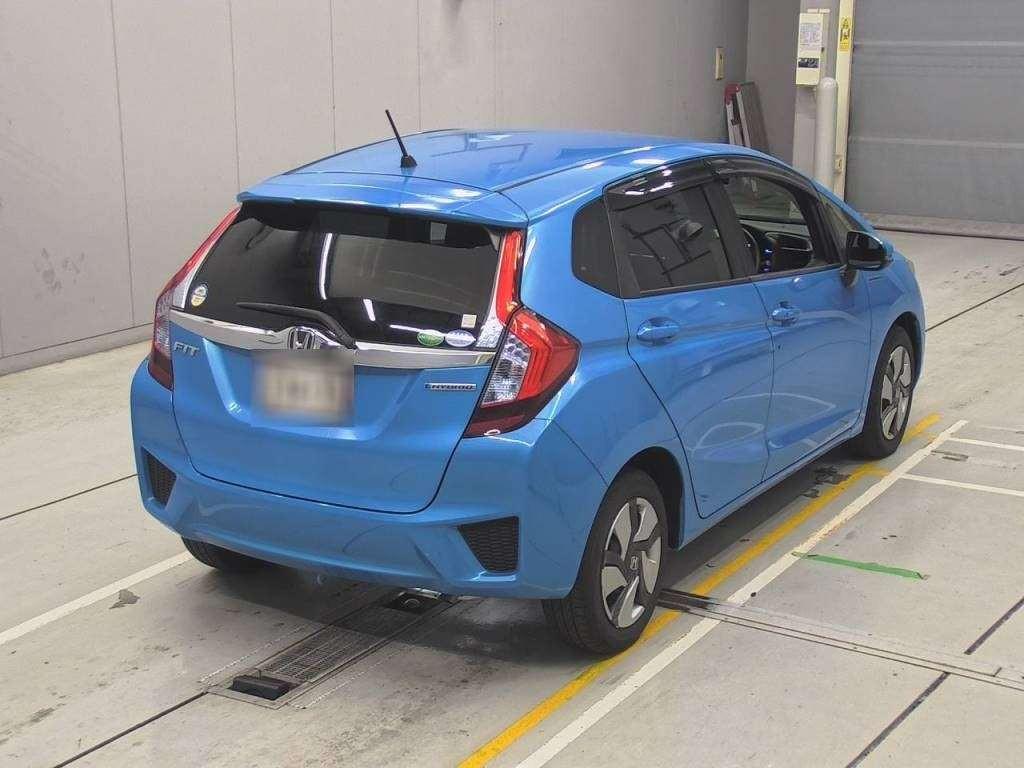 2015 Honda Fit Hybrid GP5[1]