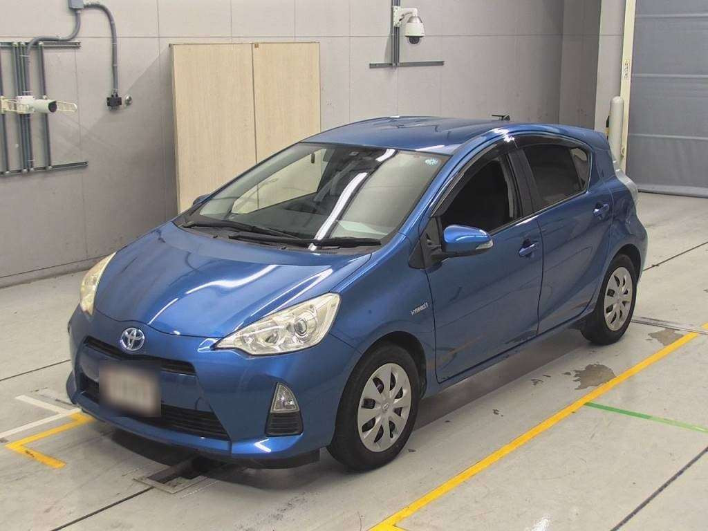 2013 Toyota Aqua NHP10[0]