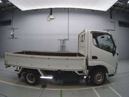 2003 Toyota Toyoace Truck