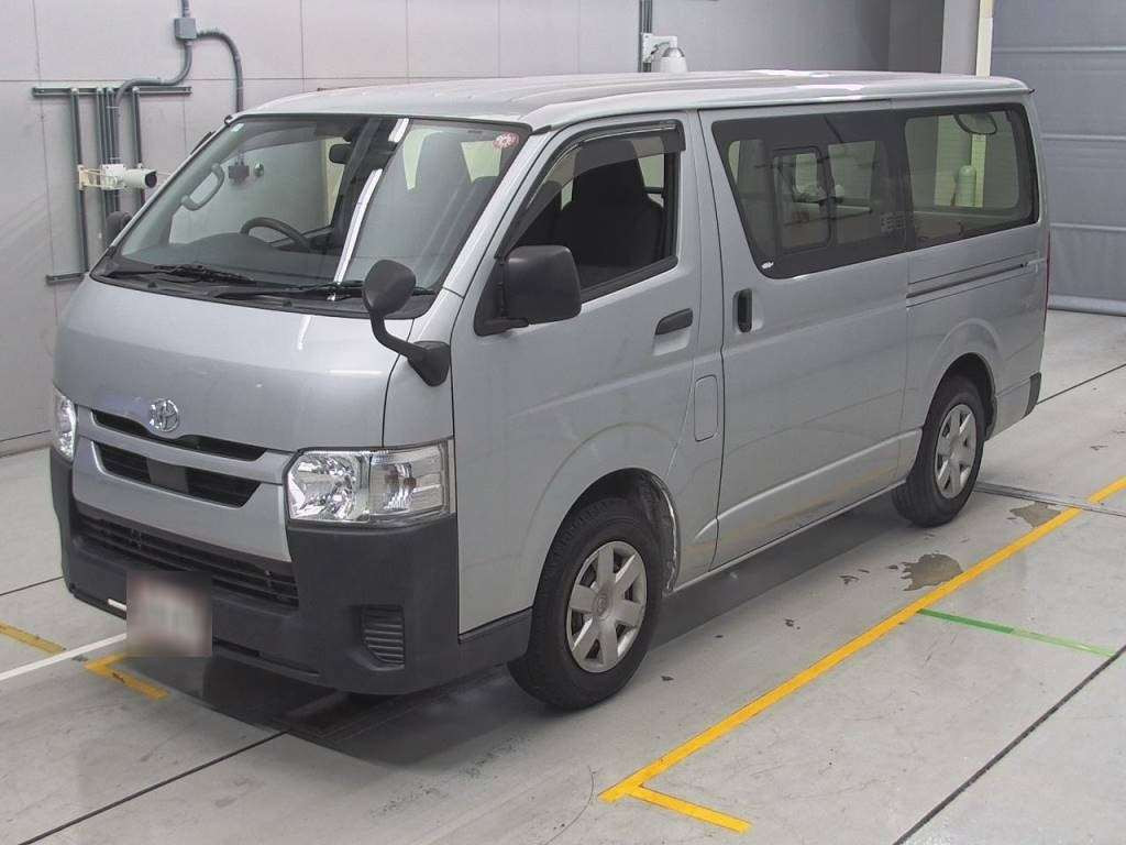 2020 Toyota Hiace Van TRH200V[0]