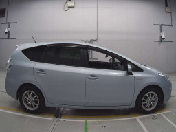 2013 Toyota Prius alpha