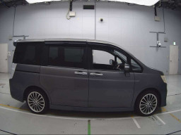 2012 Honda Step WGN Spada