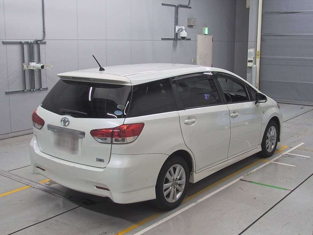 2011 Toyota Wish ZGE20W[1]