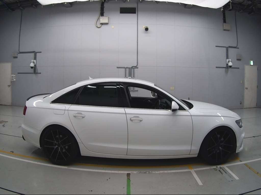 2012 Audi A6 4GCHVS[2]