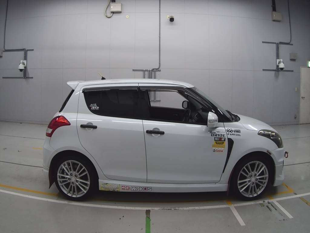 2012 Suzuki Swift ZC32S[2]