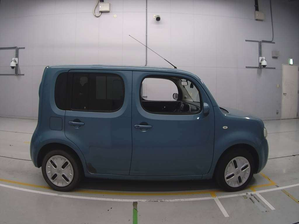 2010 Nissan Cube Z12[2]