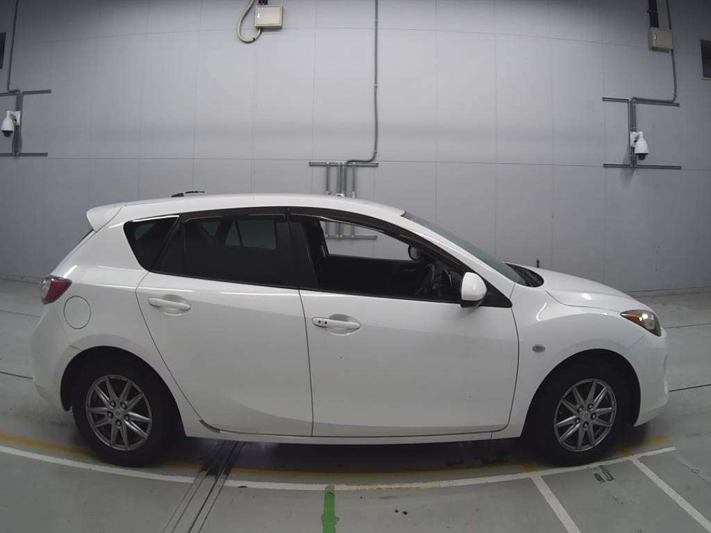 2011 Mazda Axela Sport BL5FW[2]