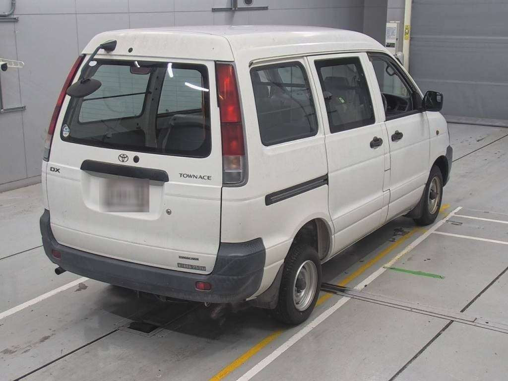 2002 Toyota Townace Van KR42V[1]