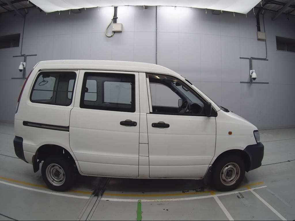 2002 Toyota Townace Van KR42V[2]