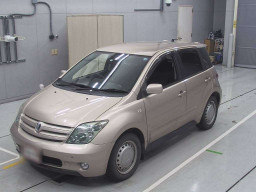 2003 Toyota IST