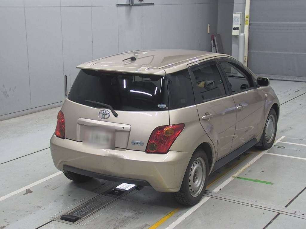 2003 Toyota IST NCP61[1]