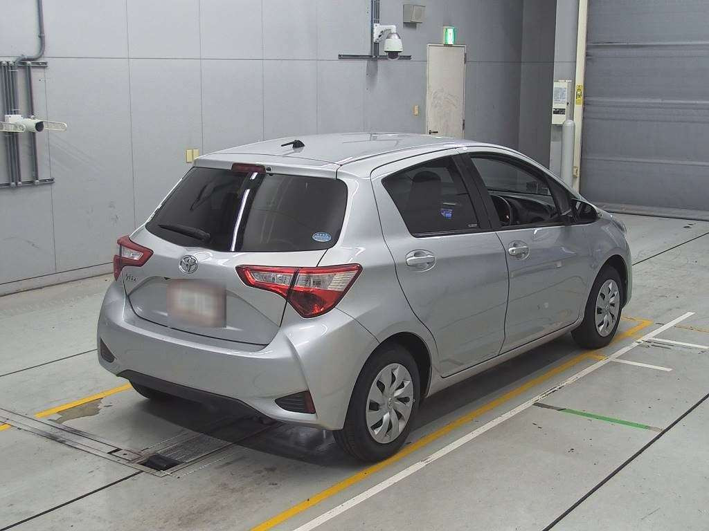 2018 Toyota Vitz KSP130[1]