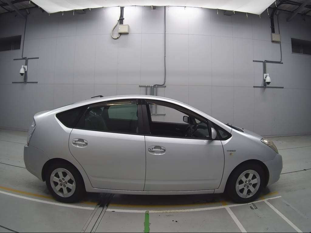 2006 Toyota Prius NHW20[2]