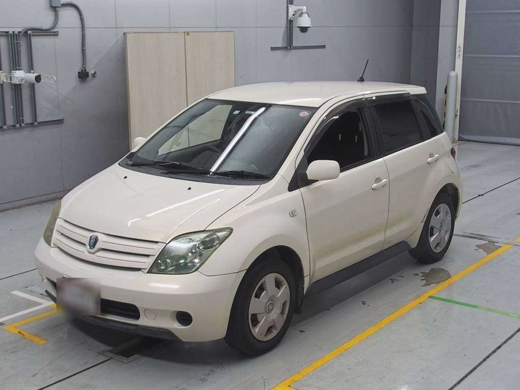 2004 Toyota IST NCP60[0]