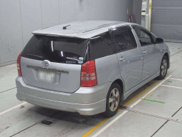 2004 Toyota Wish