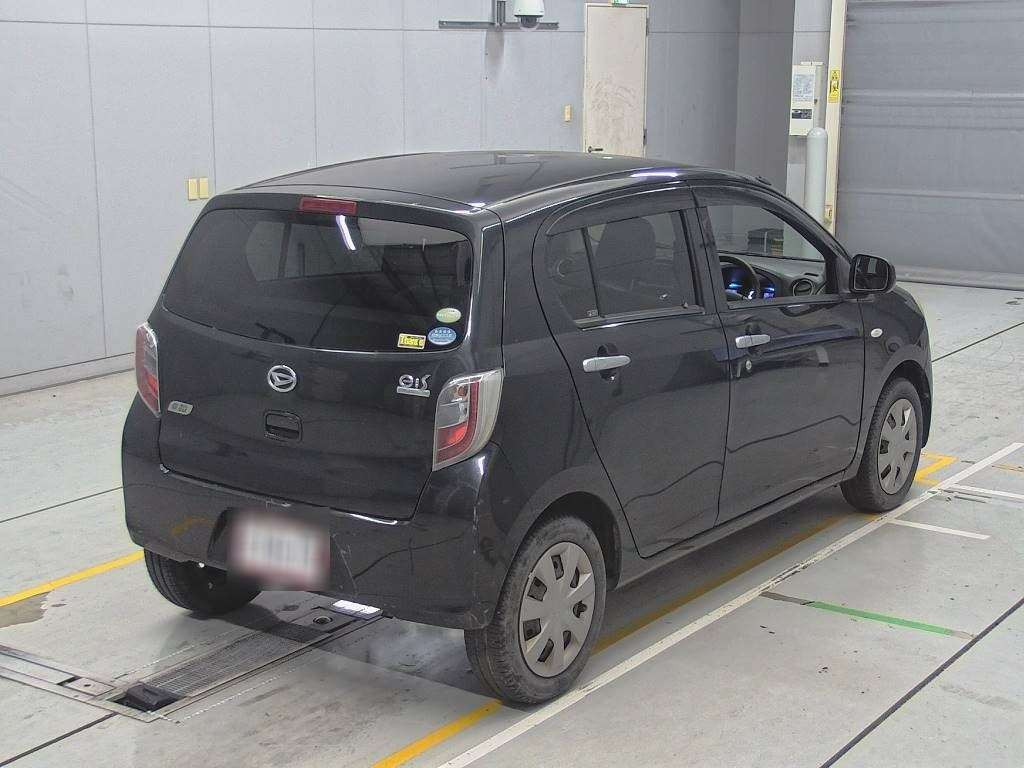 2011 Daihatsu Mira es LA300S[1]