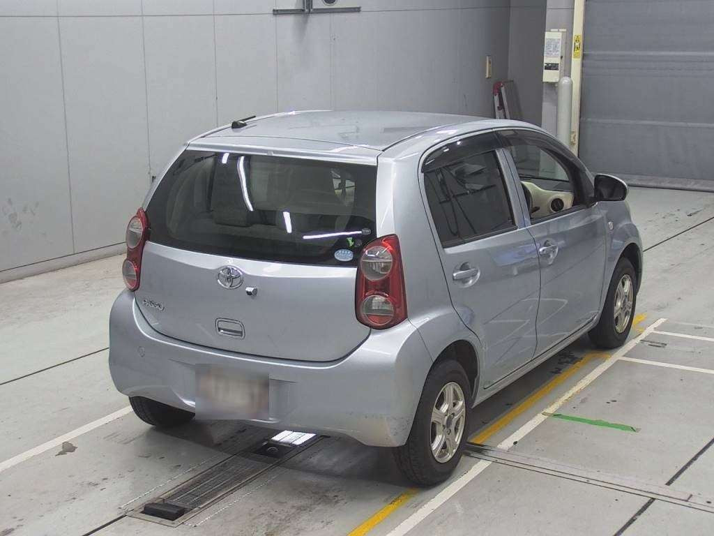 2013 Toyota Passo KGC30[1]