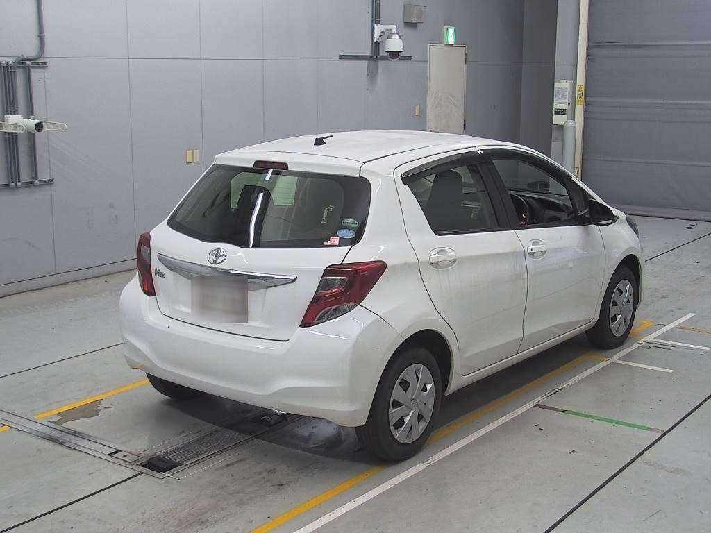 2016 Toyota Vitz KSP130[1]