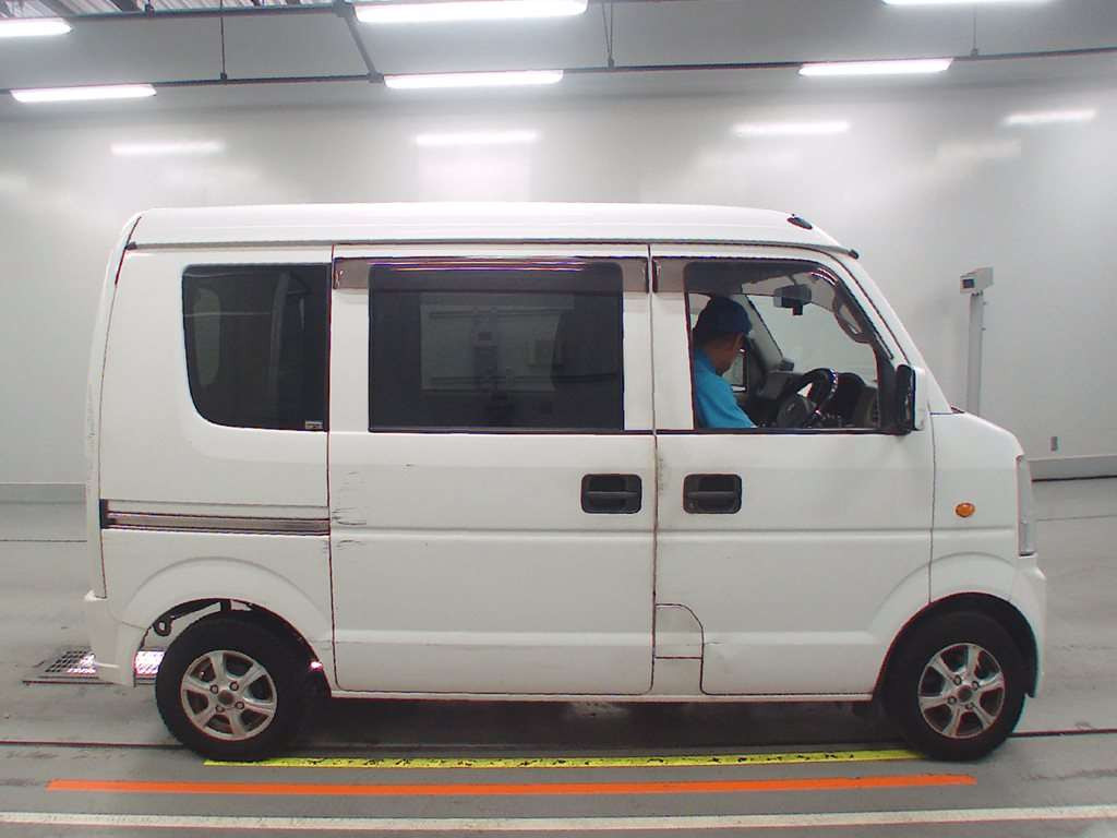 2014 Suzuki Every DA64V[2]